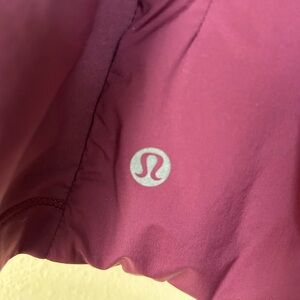 Lululemon Athletica - Women’s SIZE 8 - Burgundy Full Zip Vest